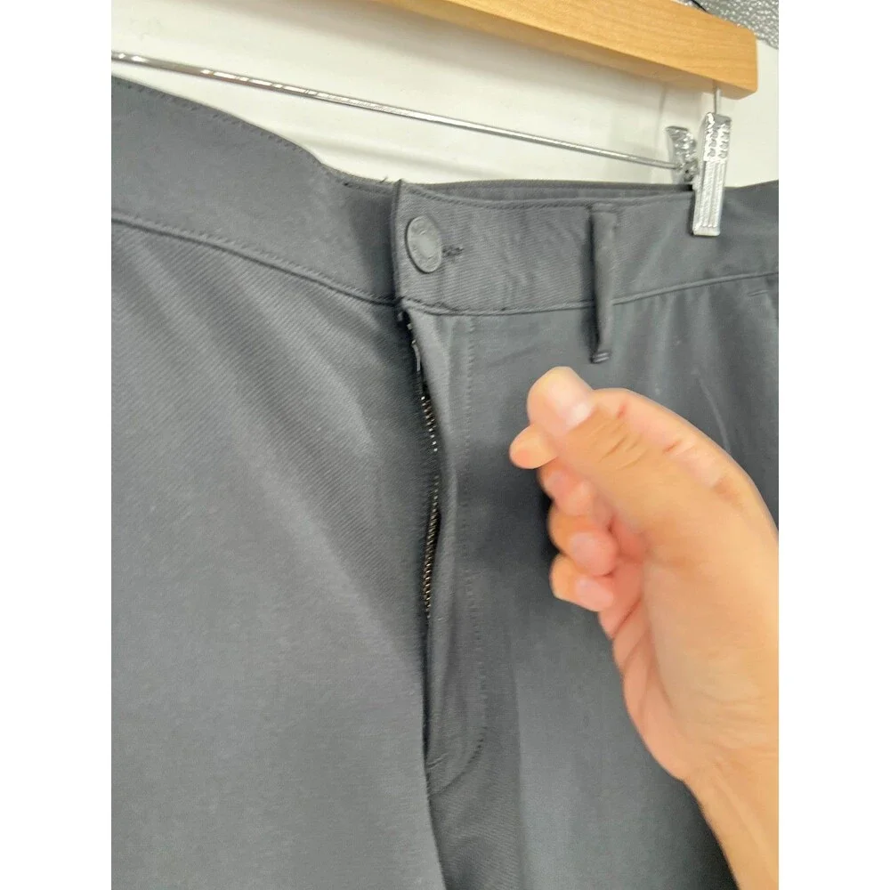 Banana Republic Men's Size 33x30 Chino Pants Slim Core Temp Black